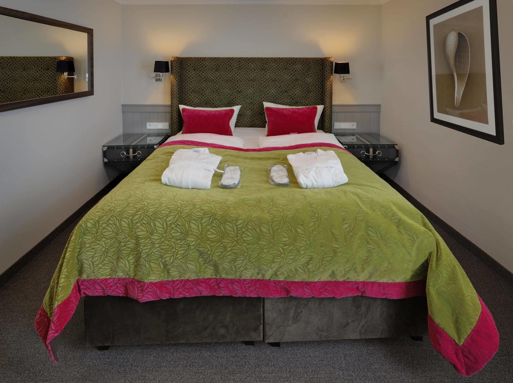 Hotel Max Am Meer Kuehlungsborn Luaran gambar
